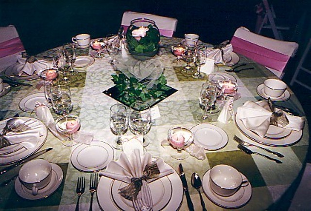 image of wedding table decorations plan