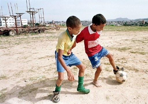 futebol_favela_512.jpg