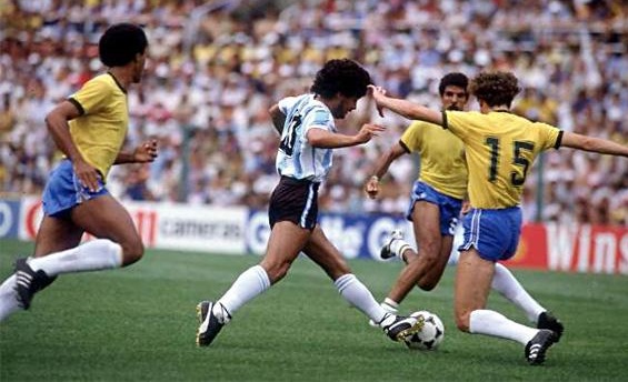 maradonavsserecao.jpg