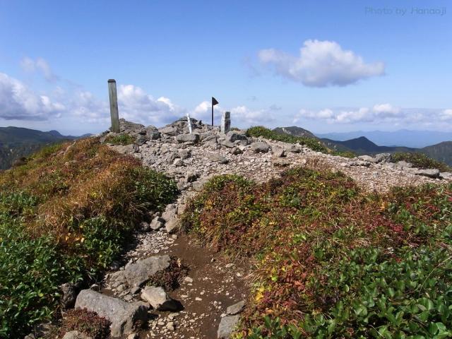 経塚山の山頂
