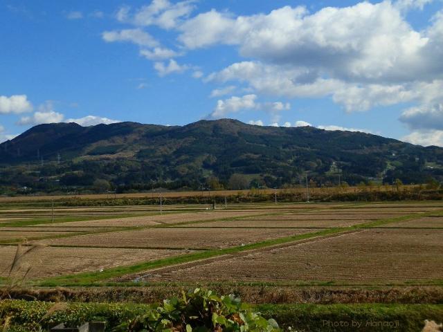束稲山丘陵