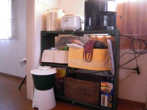 120402_kitchen01.jpg