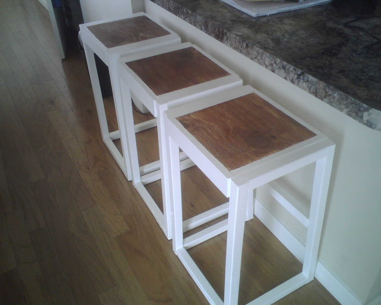 Wood Bar Stool Plans - Easy DIY Woodworking Projects Step by Step How 