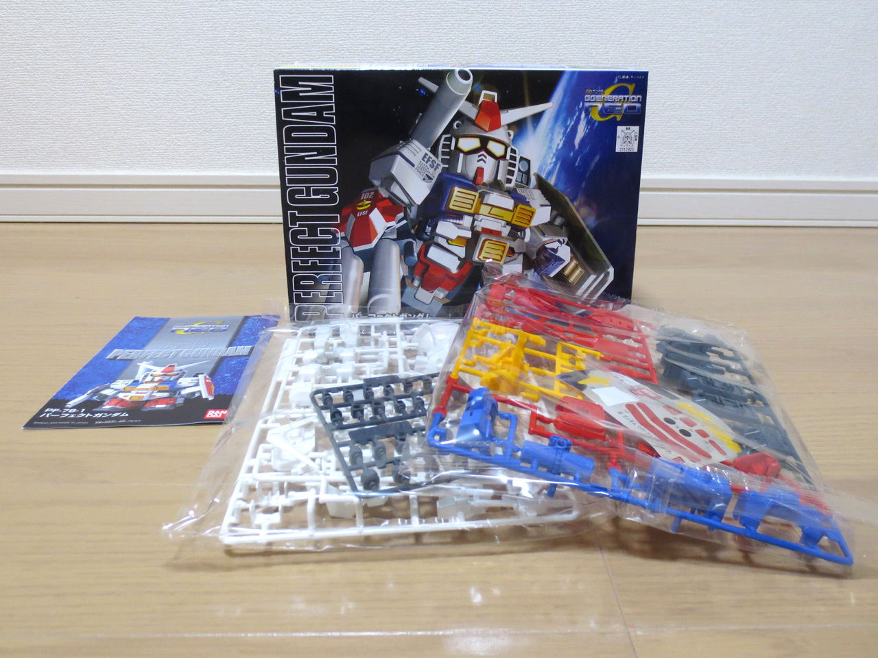 BB236_PF_GUNDAM_03.jpg