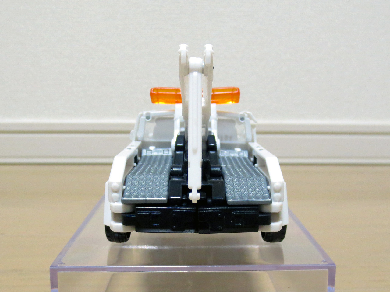 MA15_LONGARM_04.jpg