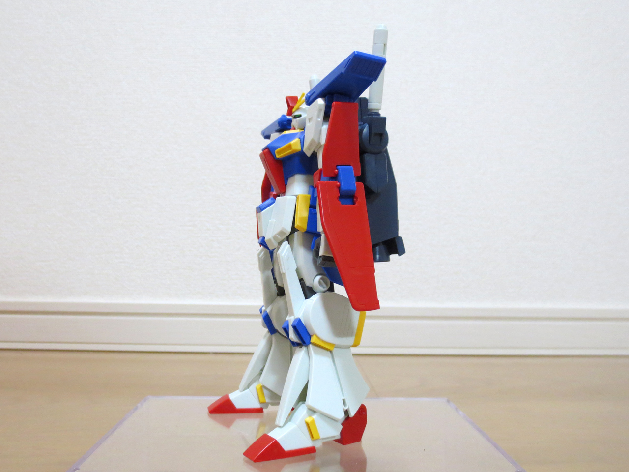 MSZ010_ZZ_GUNDAM_12.jpg