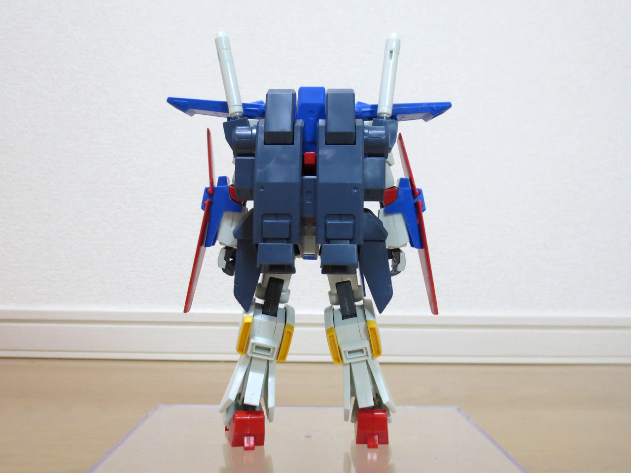 MSZ010_ZZ_GUNDAM_13.jpg