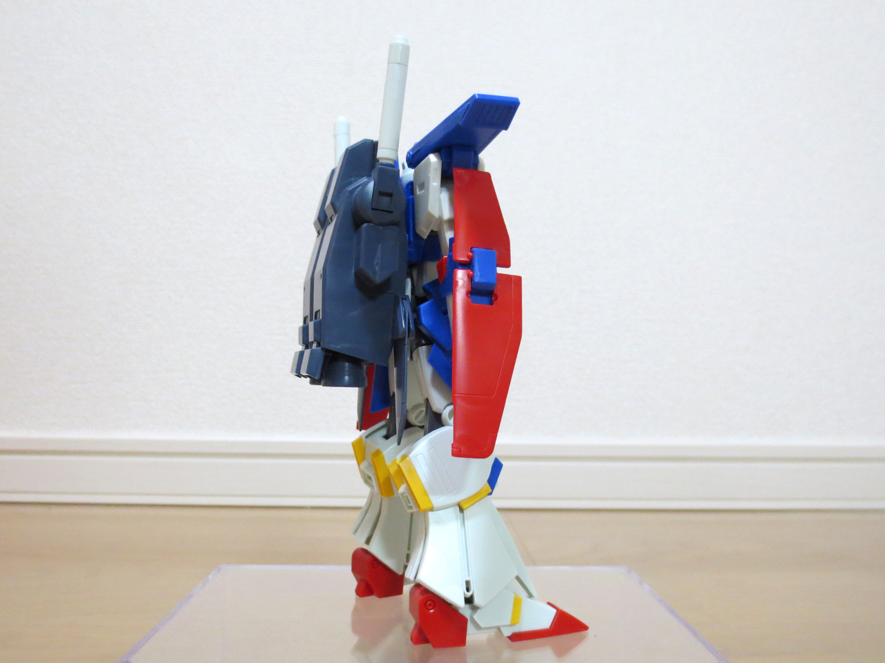 MSZ010_ZZ_GUNDAM_14.jpg