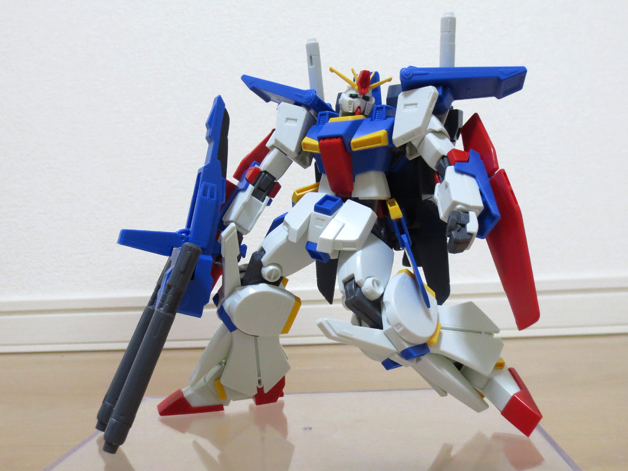 MSZ010_ZZ_GUNDAM_31.jpg