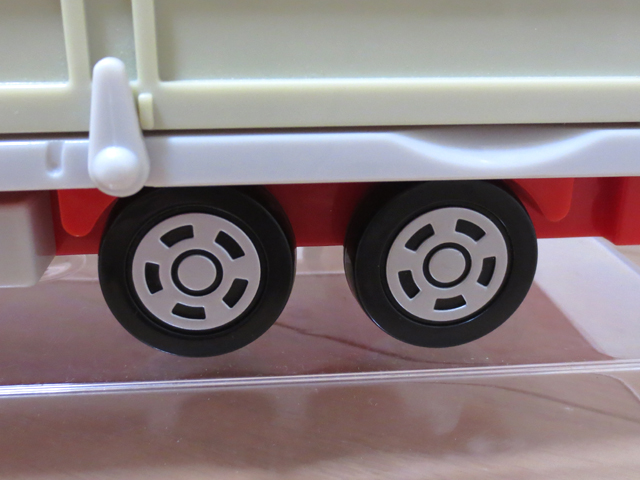 Tomica_Storage_Track_11.jpg