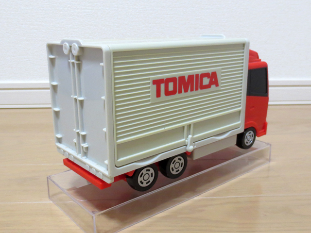 Tomica_Storage_Track_13.jpg