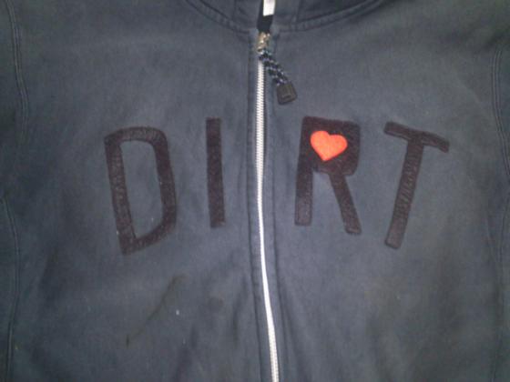 dirtパーカー