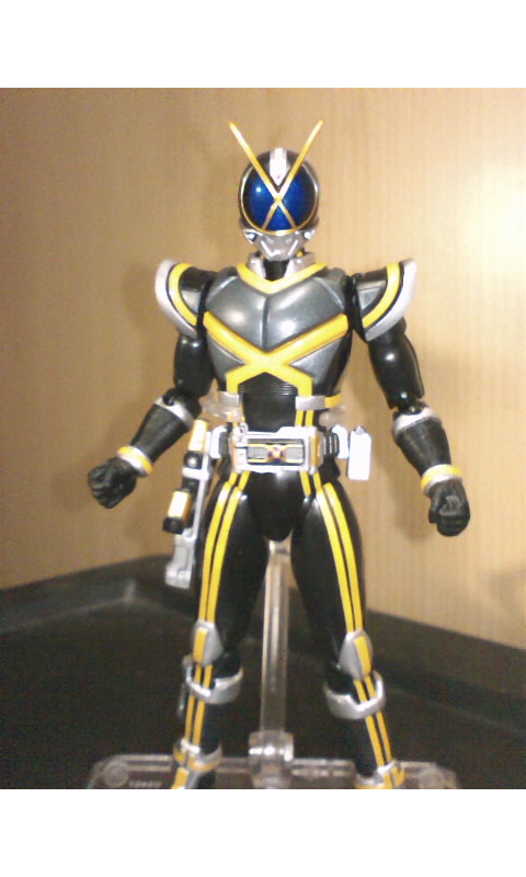 俺のことを好きにならない人間は邪魔なんだよ フィギュアーツ 仮面ライダーカイザ ブンドドエクストリームの玩具日記