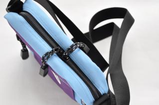 OUTDOOR PRODUCTS コーデュラミニショルダーバッグ