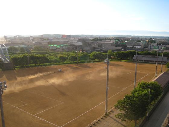 グランド整備中