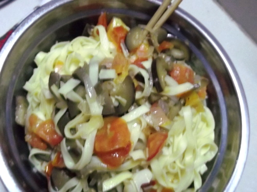 tomatonoodle.jpg