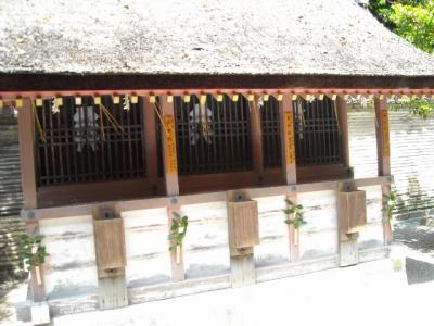 石清水八幡宮 摂社と石庭