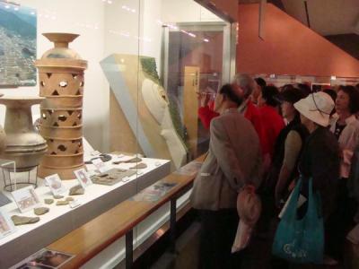 橿原考古学研究所附属博物館にて