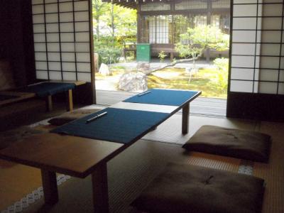 建仁寺にて