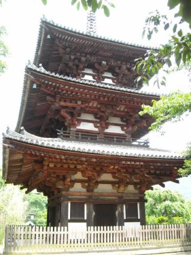當麻寺にて