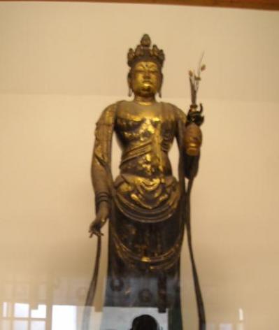国宝の十一面観音像を持つ聖林寺にて