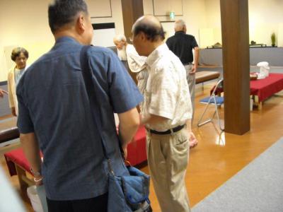 綾部愛石会の水石展にて