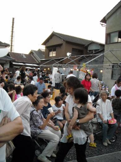 夏だ!駅前横丁にて
