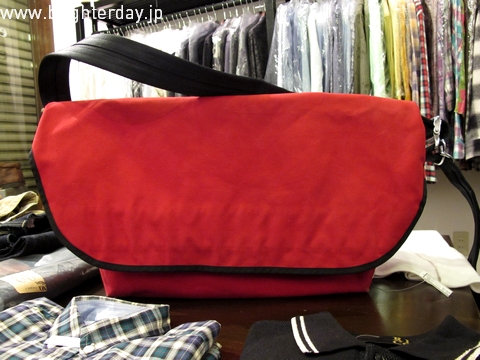bewinshldrbag0001.jpg