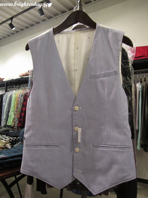 whereaboutsvest2.jpg