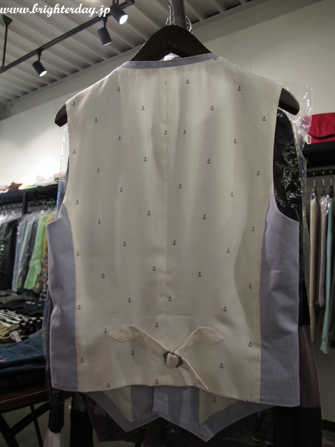 whereaboutsvest3.jpg