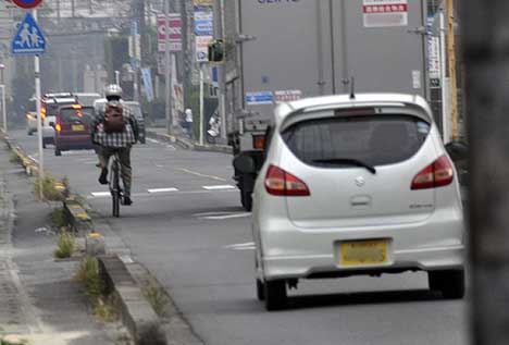 自転車は車道 場当たり的な交通行政 蝉の日和見 自転車は車道 場当たり的な交通行政 蝉の日和見
