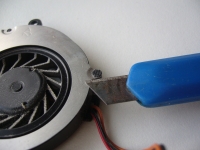 20131203_fmv_r8250_cooling_fan_repair_10.jpg