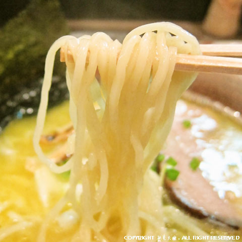 まる家 鶏らーめん・塩味小