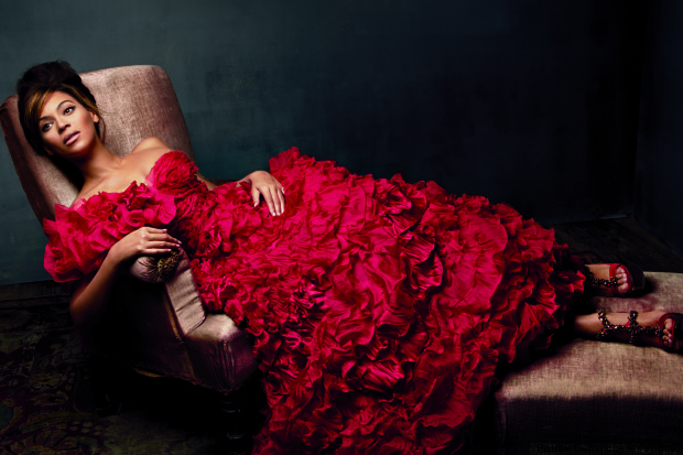 m-BEYONCE-AMERICAN-VOGUE-620x413c.jpg