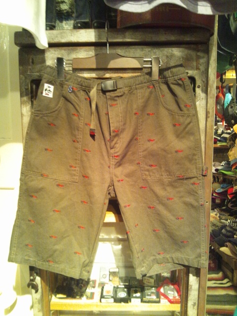 広島 CHUMS RetainerPainterShots2 雑貨2