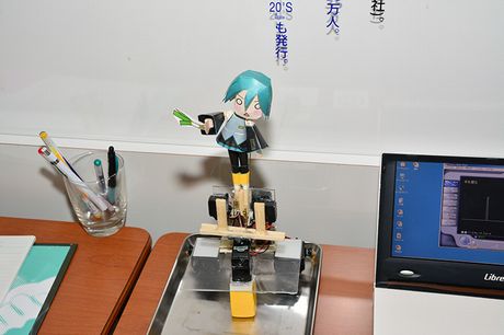 「初音ミク実体化への情熱」展がお茶の水で開催中