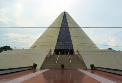 3日目 ジョグジャ奪回記念館(yogya kembali monument)(インドネシア紀行)