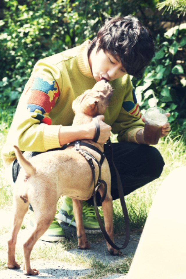 雑誌】CeCi 2011年10月号~I Love Pet画報 チョン・イル withアウ