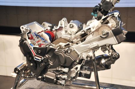 honda_new700cc.jpg