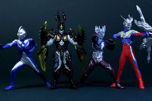 ウルトラマン 1 輝く希望、サーガ降臨 編