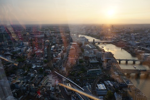 the shard 西側