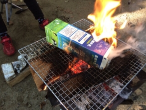 牛乳パックでホットサンドを作る