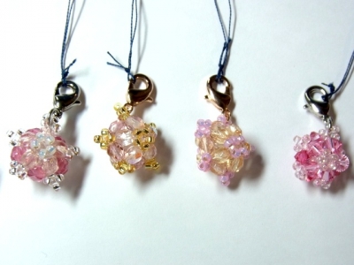 Charms_Czech-4mm