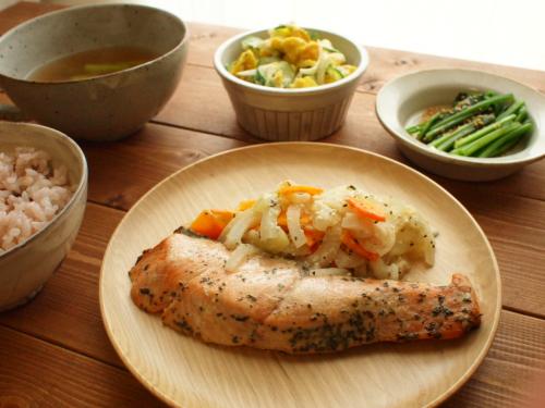 鮭のヨーグルトソテー定食