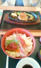 秋田 ねむの丘 海鮮丼