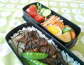 4月15日ステーキ丼弁当