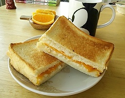 ツナチェダーチーズ