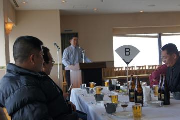高岡氏
