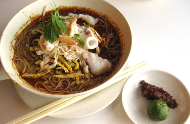 Laksa Sarawak Seafood Special (RM5.00)