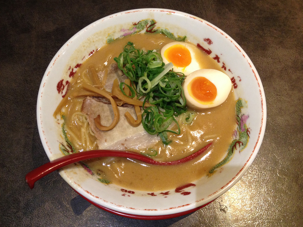 中華そば専門店 天下一品 高田馬場店 -- 中華そば(こってり) + 味玉